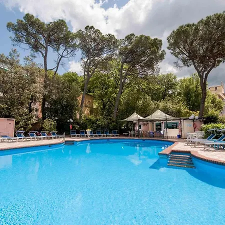 Grand Du Park Et Regina 4*