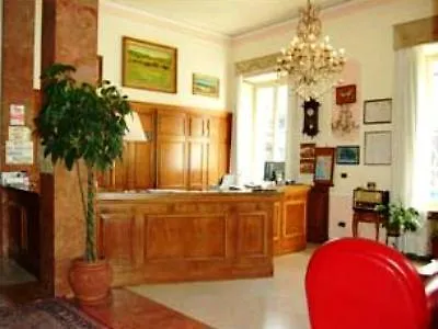 Hotel Grand Du Park Et Regina 4*