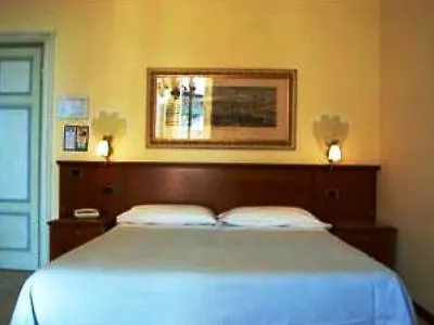 Hotel Grand Du Park Et Regina 4*
